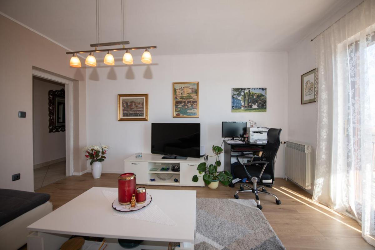 Apartman Elvis Ловран Екстер'єр фото